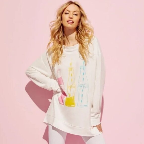 Wildfox Tops - Wildfox Coca-Cola Roadtrip Sweatshirt Oversized Loose Extra Long Vanilla - XL